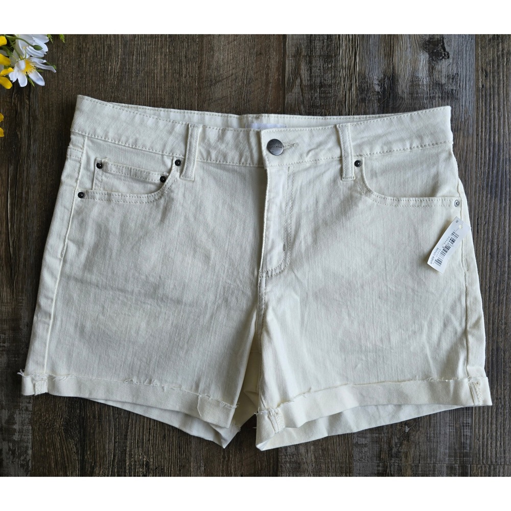 NWT Daily Ritual Women's White Cream‎ Ivory Denim Turn-Cuff Shorts Size 29